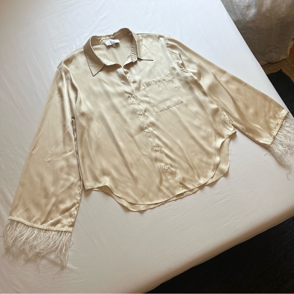 L’ACADEMIE revolve ivory satin long sleeve feather fringe trim sleep pajama top